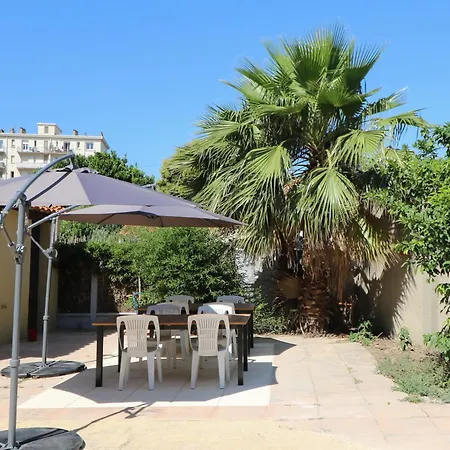 Le Mediterraneen Apartment